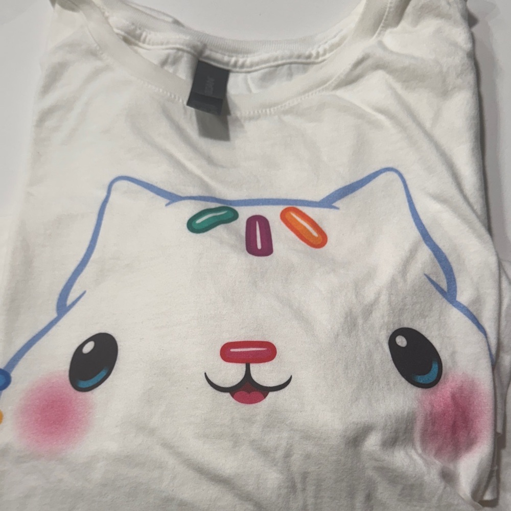 Cute Cat Graphic White Tee